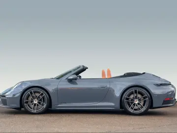 Porsche 992 911 Carrera 4 GTS Cabrio