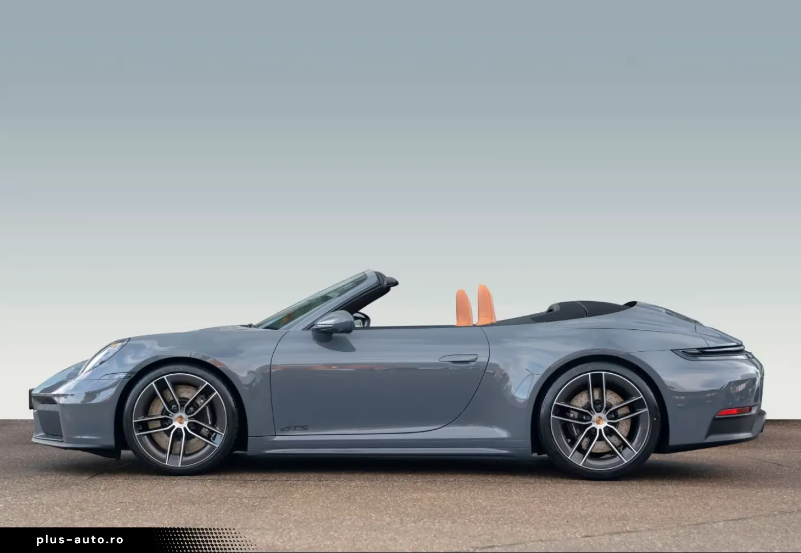 Porsche 992 911 Carrera 4 GTS Cabrio