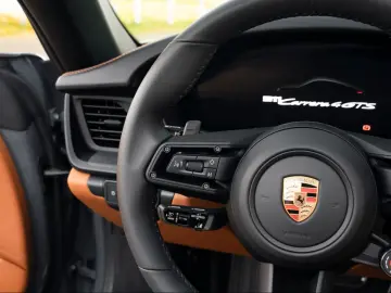 Porsche 992 911 Carrera 4 GTS Cabrio