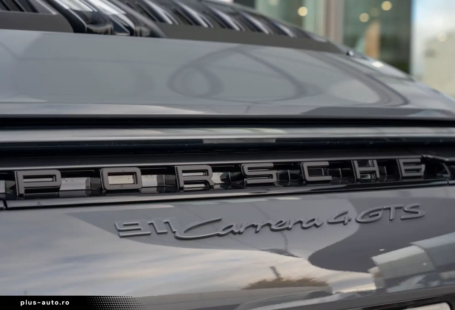 Porsche 992 911 Carrera 4 GTS Cabrio