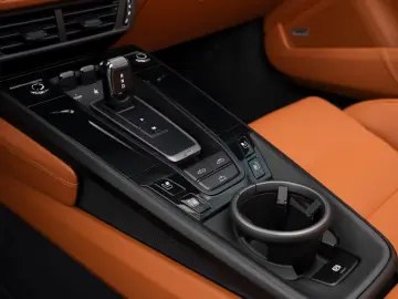 Porsche 992 911 Carrera 4 GTS Cabrio