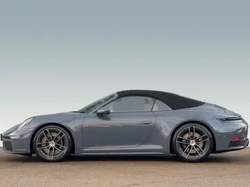 Porsche 992 911 Carrera 4 GTS Cabrio