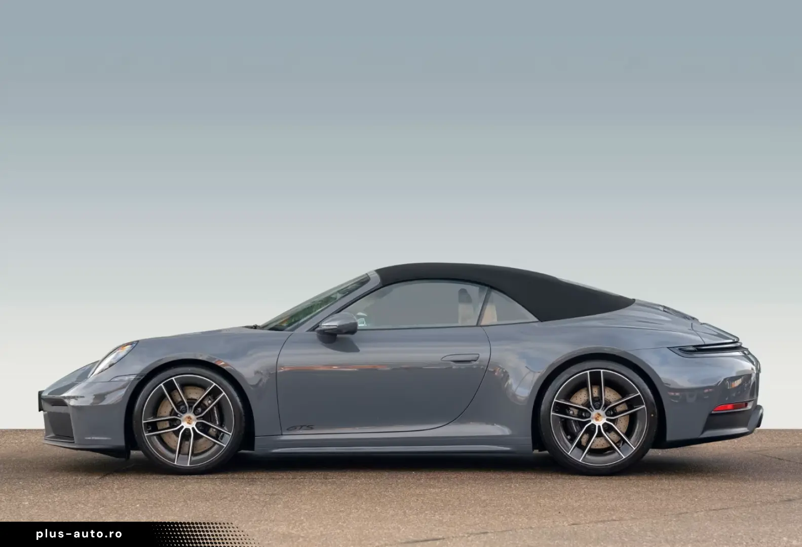 Porsche 992 911 Carrera 4 GTS Cabrio