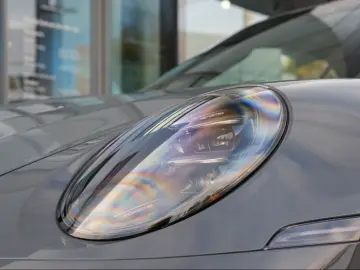 Porsche 992 911 Carrera 4 GTS Cabrio