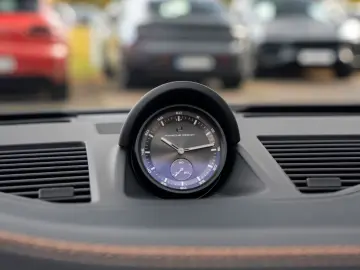 Porsche 992 911 Carrera 4 GTS Cabrio