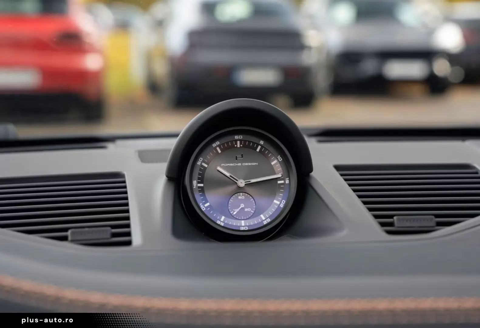 Porsche 992 911 Carrera 4 GTS Cabrio