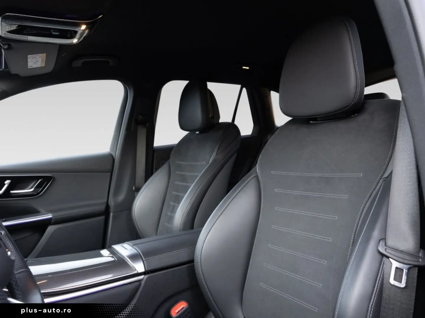 MERCEDES-BENZ GLC 300 d 4M    AMG NIGHT MEMO AHK DISTR KAM