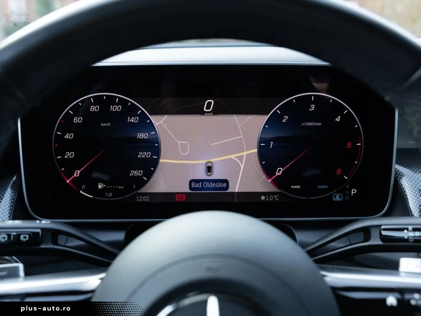 MERCEDES-BENZ GLC 300 d 4M    AMG NIGHT MEMO AHK DISTR KAM