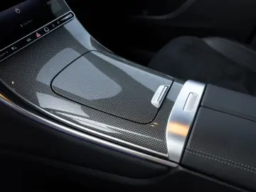 MERCEDES-BENZ GLC 300 d 4M    AMG NIGHT MEMO AHK DISTR KAM