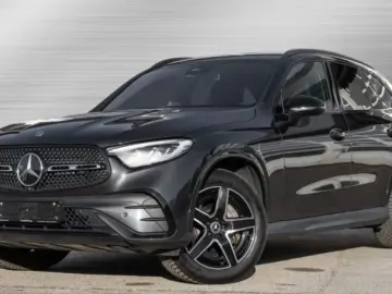 MERCEDES-BENZ GLC 300 d 4M    AMG NIGHT MEMO AHK DISTR KAM