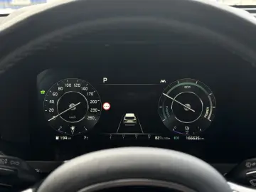 Kia Sorento 1.6 T-GDi Full Hybrid 230 CP 4x4 7 locuri