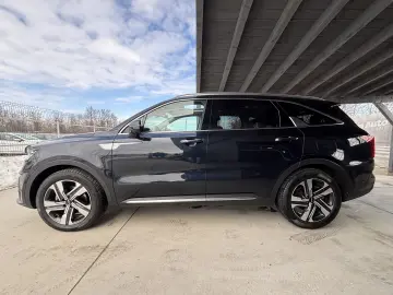 Kia Sorento 1.6 T-GDi Full Hybrid 230 CP 4x4 7 locuri