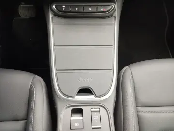 JEEP Avenger Summit Mild-Hybrid SITZHEIZUNG TEMPOMAT