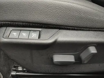 JEEP Avenger Summit Mild-Hybrid SITZHEIZUNG TEMPOMAT