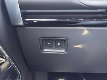 LAND ROVER Range Rover P550e Autobio. VOLL 22' Pano