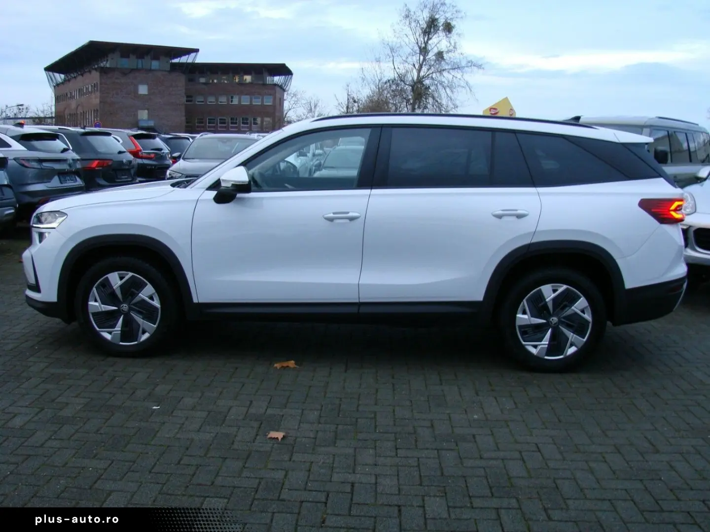 SKODA Kodiaq 2.0TDI 4x4 Selection AHK MATRIX ACC HUD