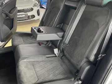 SKODA SPORTLINE 7-SITZ 4X4 SHZ AHK