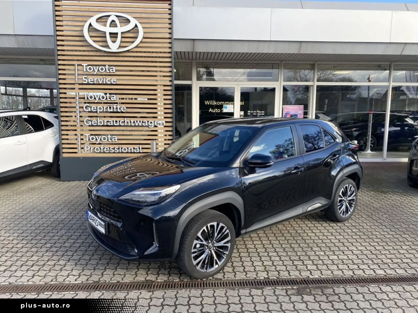 TOYOTA Yaris Cross Hybrid AT Elegant - mit 360 -Kamera