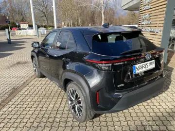 TOYOTA Yaris Cross Hybrid AT Elegant - mit 360 -Kamera