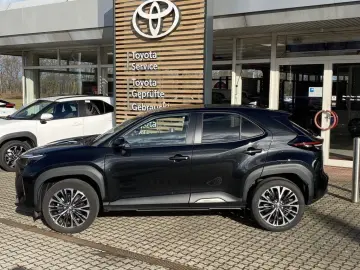 TOYOTA Yaris Cross Hybrid AT Elegant - mit 360 -Kamera