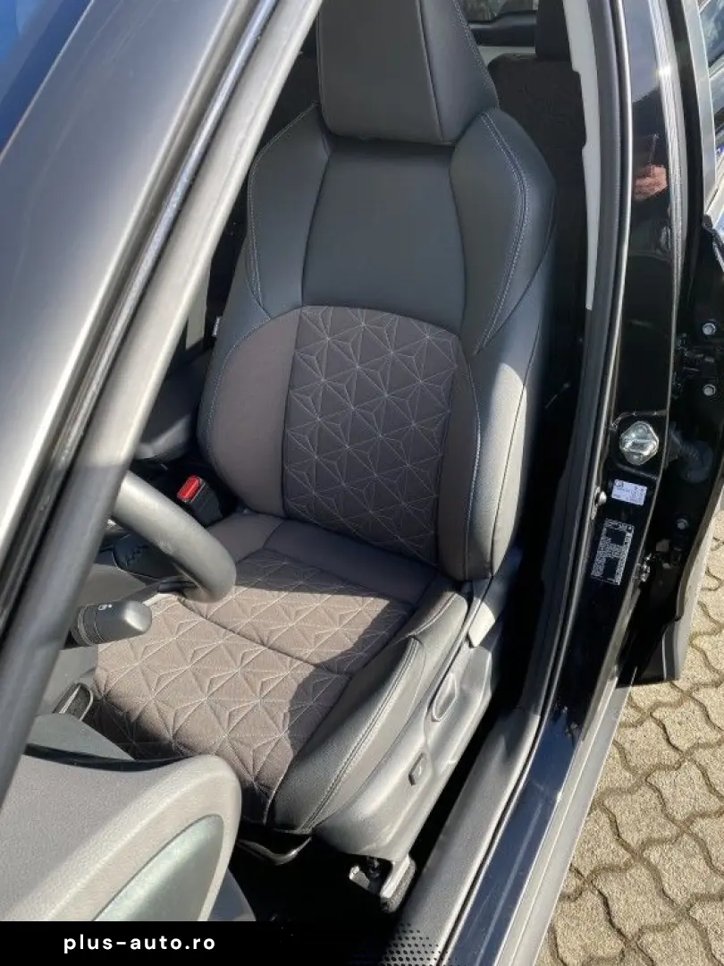 TOYOTA Yaris Cross Hybrid AT Elegant - mit 360 -Kamera