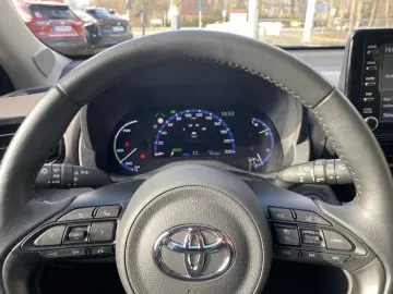 TOYOTA Yaris Cross Hybrid AT Elegant - mit 360 -Kamera