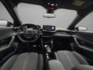 PEUGEOT 2008 GT HYBRID 145 e-DSC6