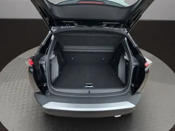 PEUGEOT 2008 GT HYBRID 145 e-DSC6