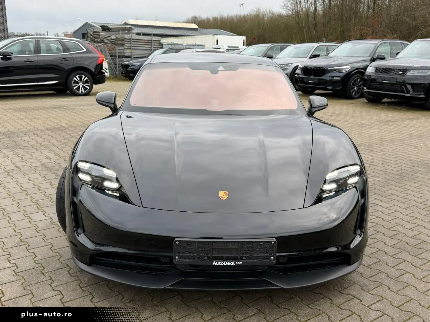 PORSCHE Taycan 4S Pano Beifahrer display ACC 93kwh