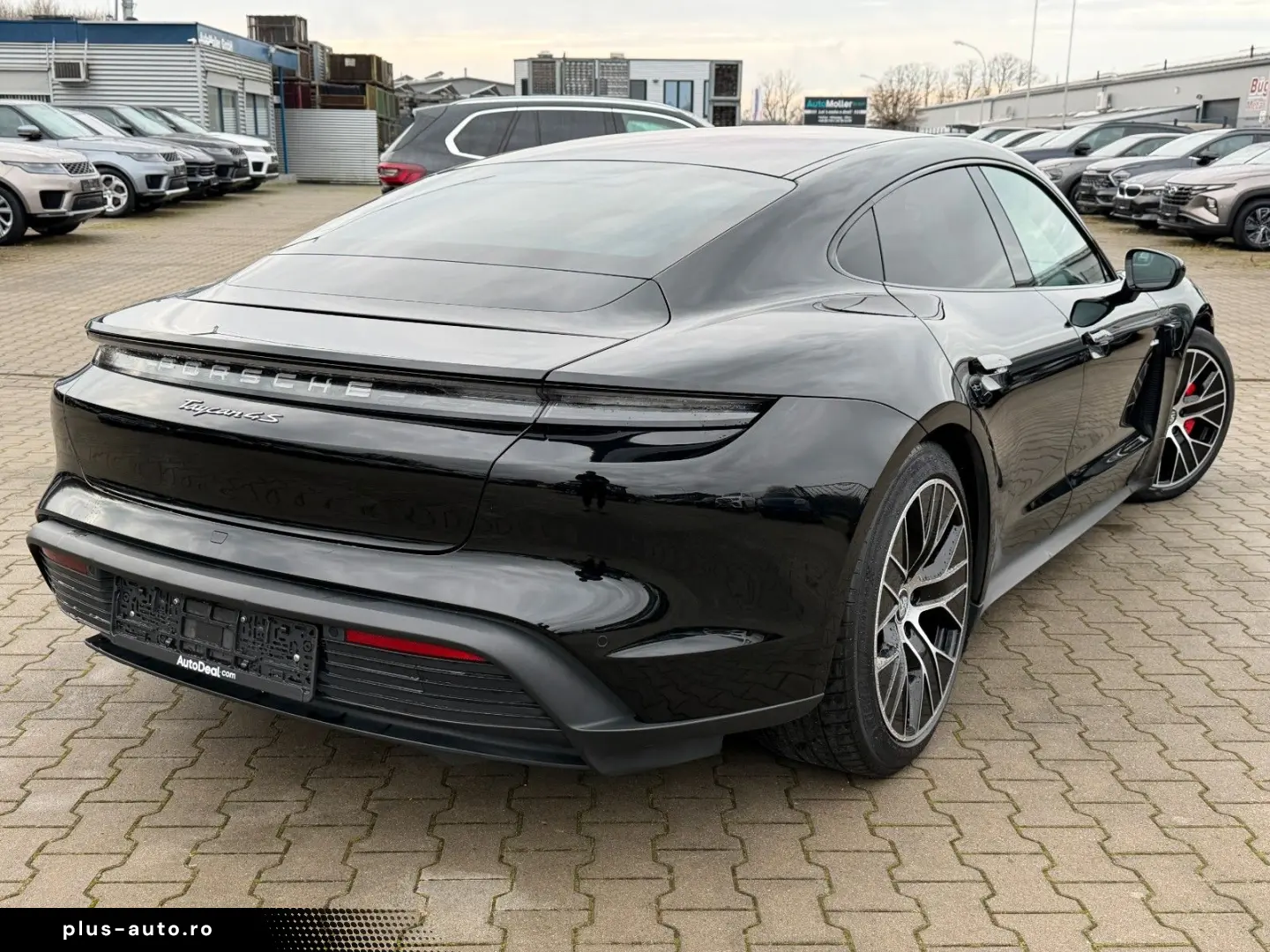 PORSCHE Taycan 4S Pano Beifahrer display ACC 93kwh