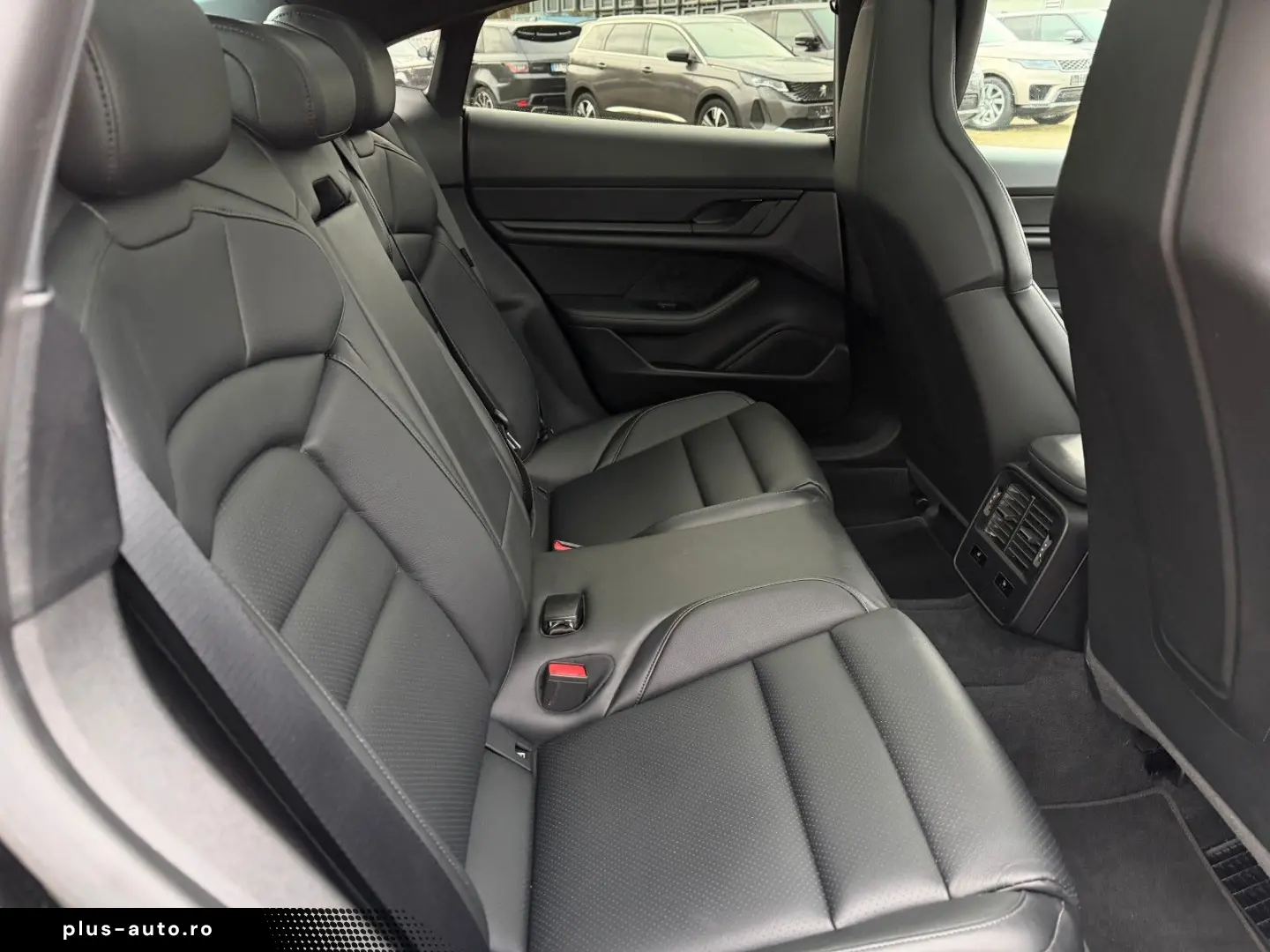 PORSCHE Taycan 4S Pano Beifahrer display ACC 93kwh