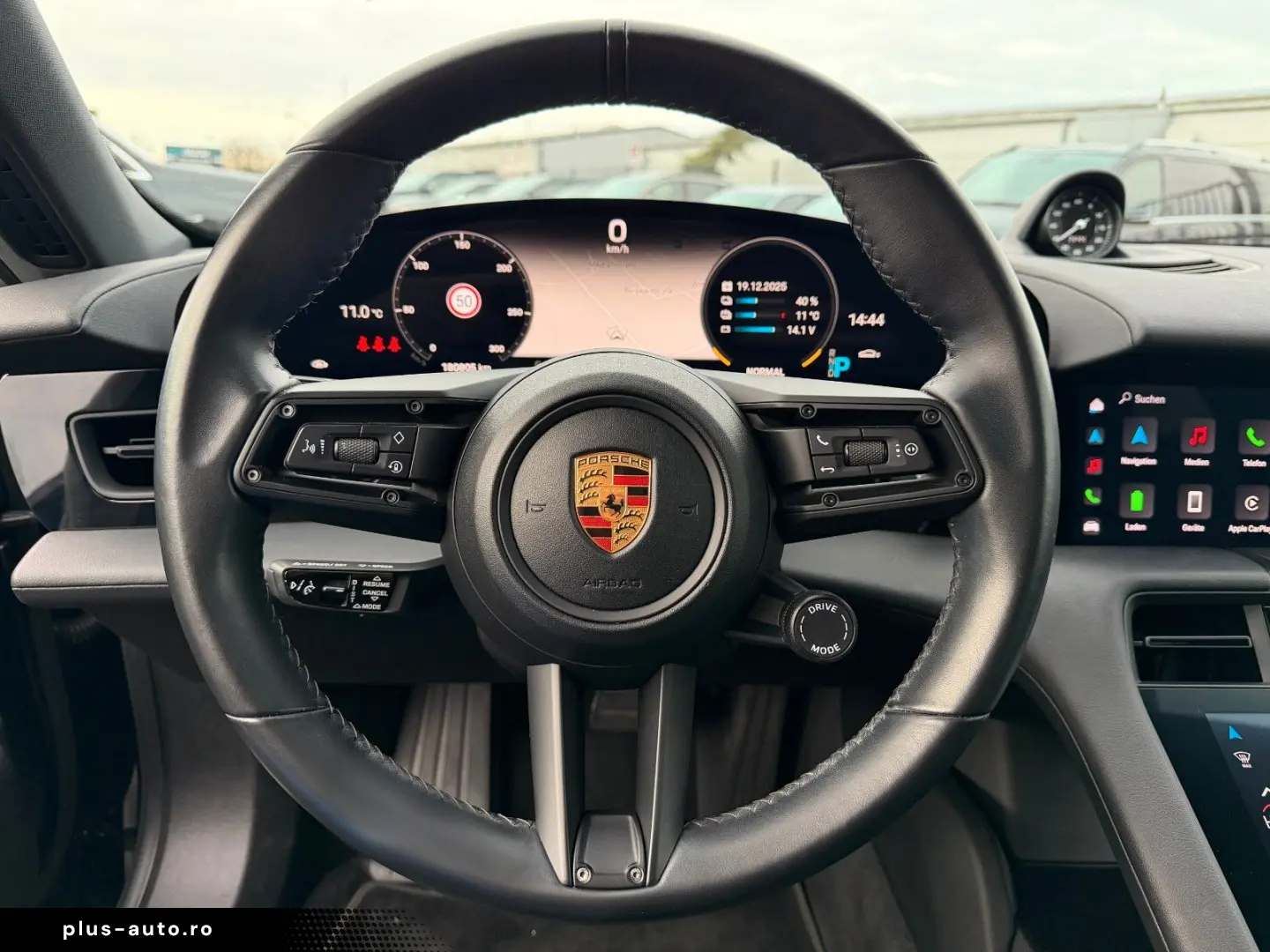 PORSCHE Taycan 4S Pano Beifahrer display ACC 93kwh