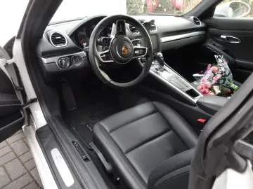 PORSCHE Cayman 718 SportChrono Leder
