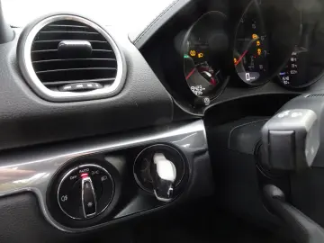 PORSCHE Cayman 718 SportChrono Leder