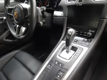 PORSCHE Cayman 718 SportChrono Leder