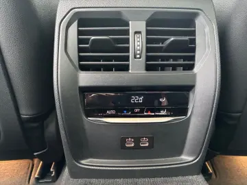 BMW 330 i Limo StandHZG Navi Harman & Kardon LED Kam