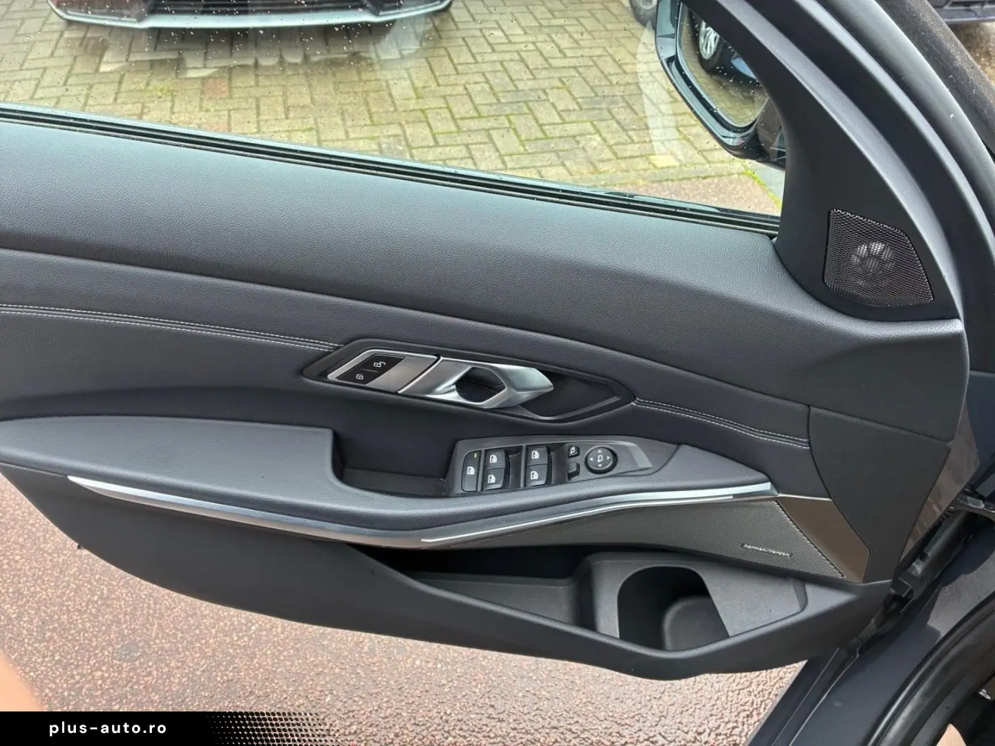 BMW 330 i Limo StandHZG Navi Harman & Kardon LED Kam