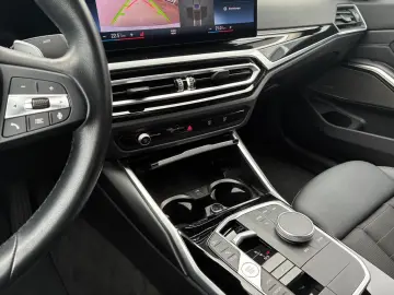 BMW 330 i Limo StandHZG Navi Harman & Kardon LED Kam