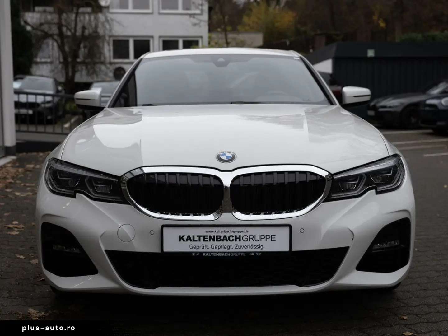 BMW 330e xDrive M-Sport LASER LED W-LAN NAVI HGSD