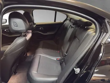 BMW 320e Limousine Facelift Live Cockpit Plus