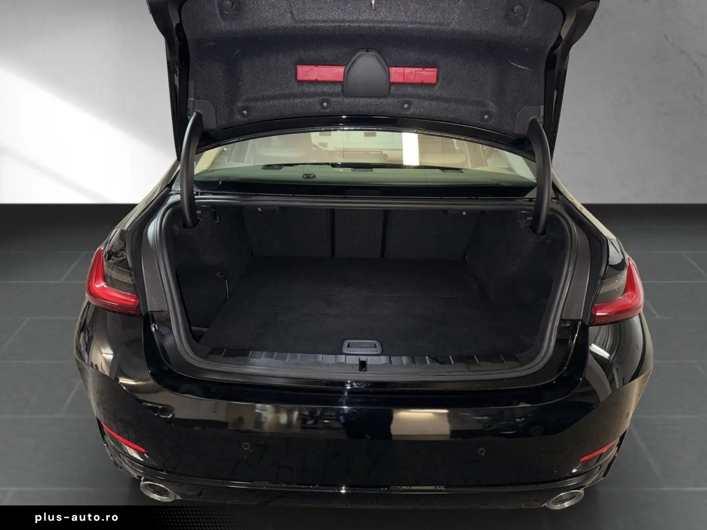 BMW 320e Limousine Facelift Live Cockpit Plus