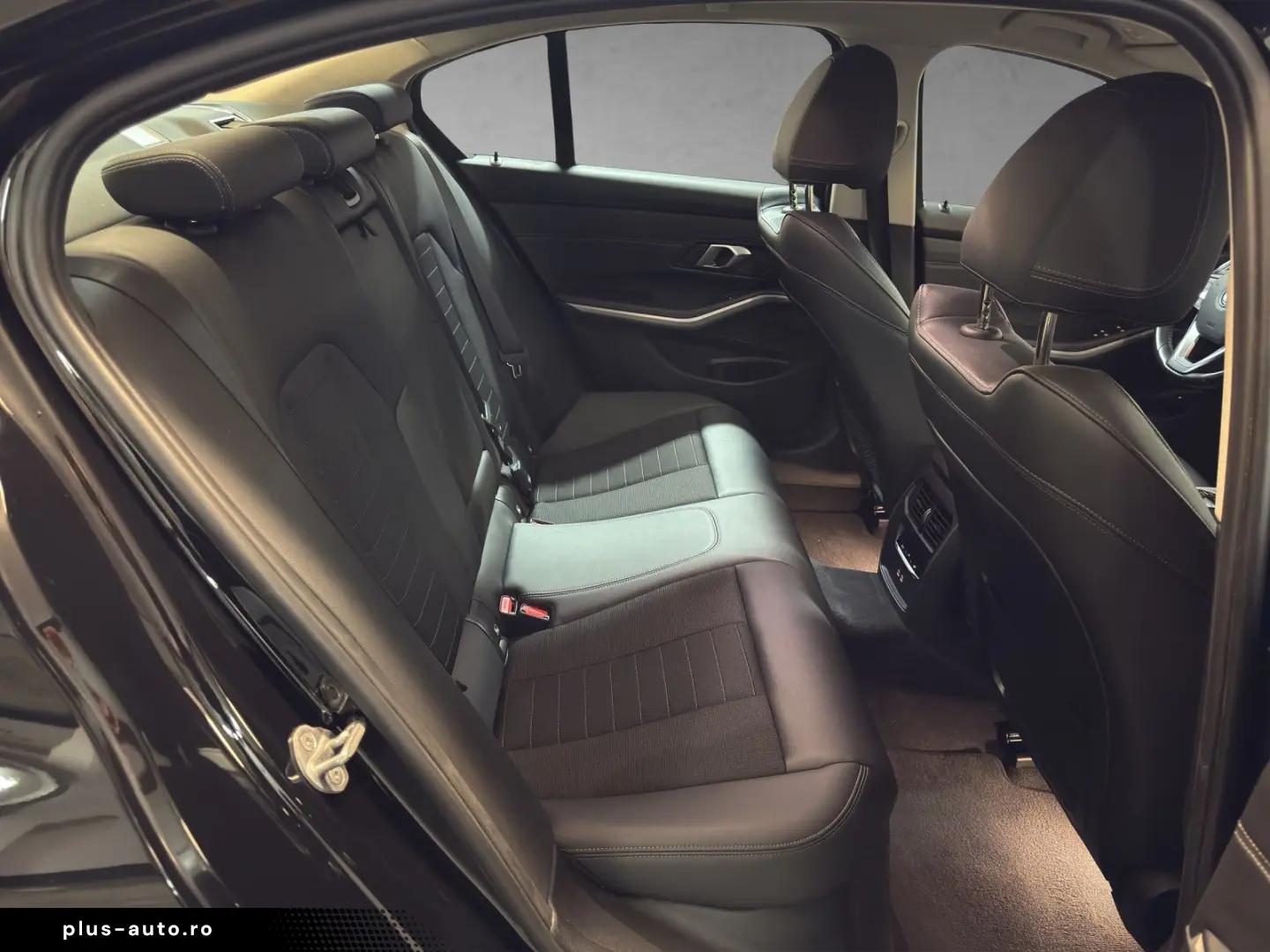 BMW 320e Limousine Facelift Live Cockpit Plus