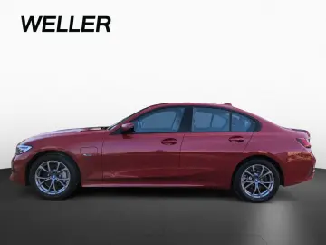 BMW 330e Lim. Sport Line LiCoProf ACC RFK HiFi SHZ