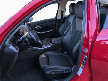 BMW 330e Lim. Sport Line LiCoProf ACC RFK HiFi SHZ