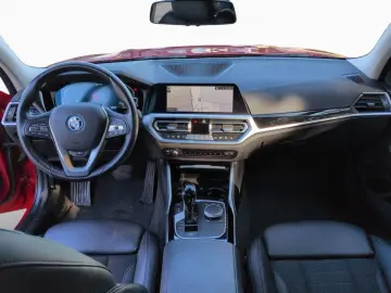 BMW 330e Lim. Sport Line LiCoProf ACC RFK HiFi SHZ