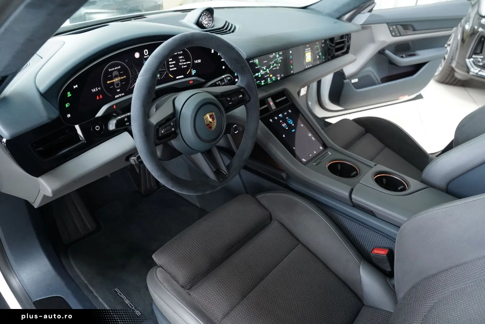 PORSCHE Taycan 4S SportDesign Matrix Chrono Display HUD