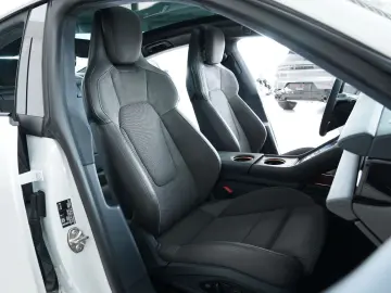 PORSCHE Taycan 4S SportDesign Matrix Chrono Display HUD