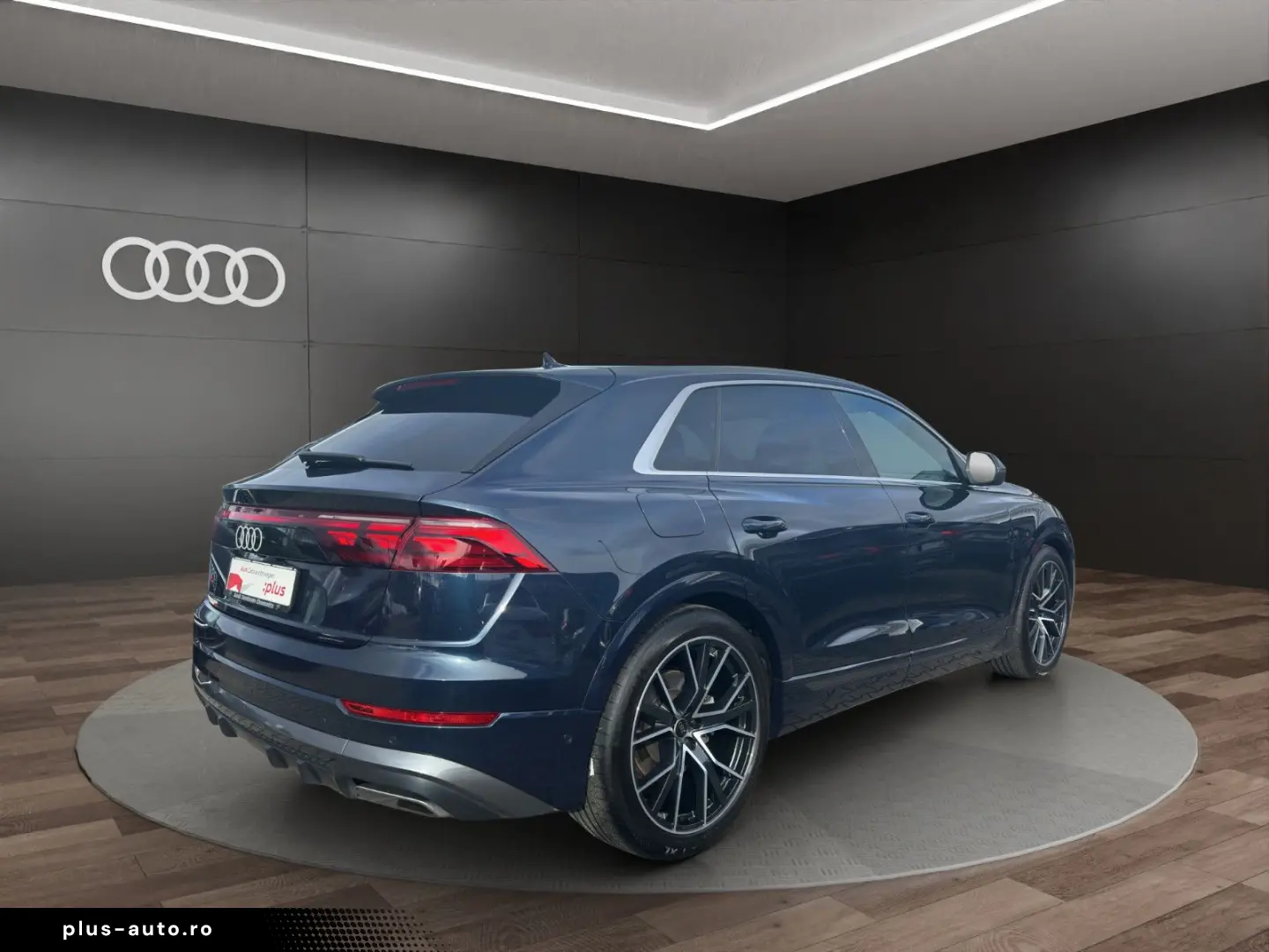 AUDI Q8 55 TFSI quattro tipt. SLINE PD HD-LASER B&O