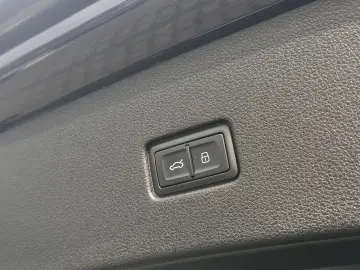 AUDI Q8 55 TFSI quattro tipt. SLINE PD HD-LASER B&O