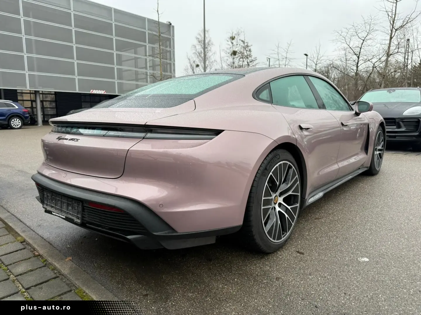 PORSCHE Taycan GTS Panodach Alu 20  Matrix Kamera 1.Hd